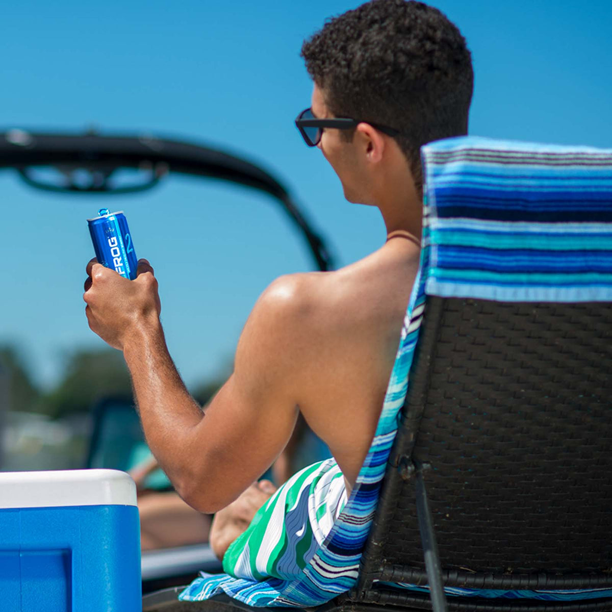 BLU FROG 2® 24-Pack – lifestyle photo